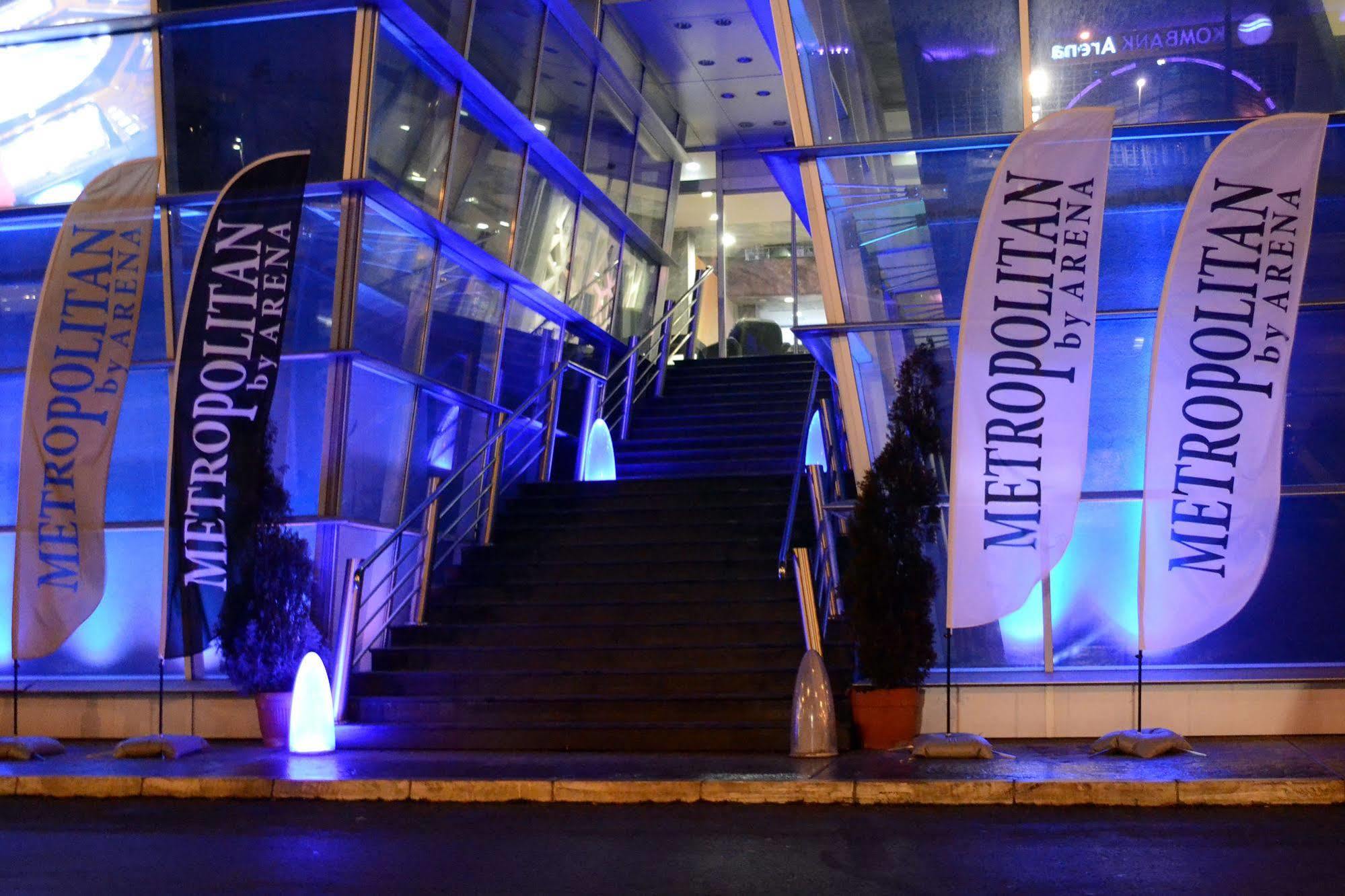 Hotel Metropolitan By Belgrade Arena Esterno foto